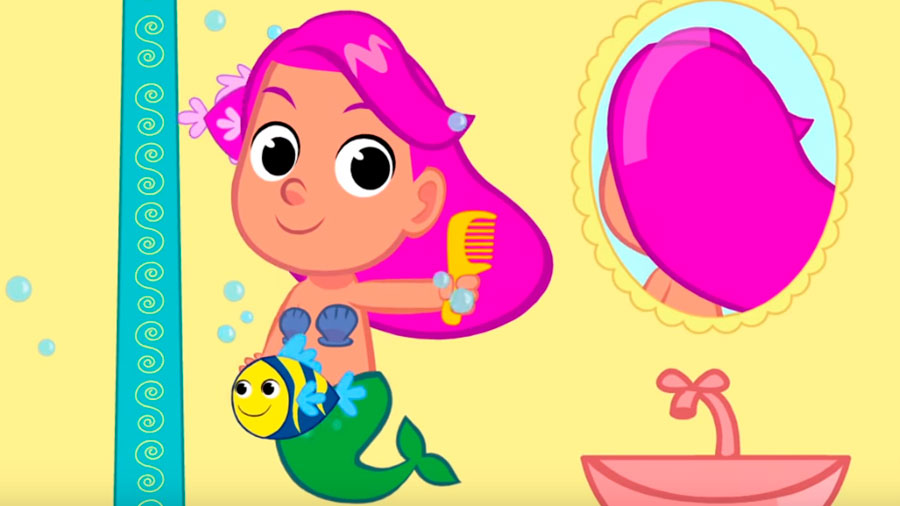 Iara se olhando no espelho